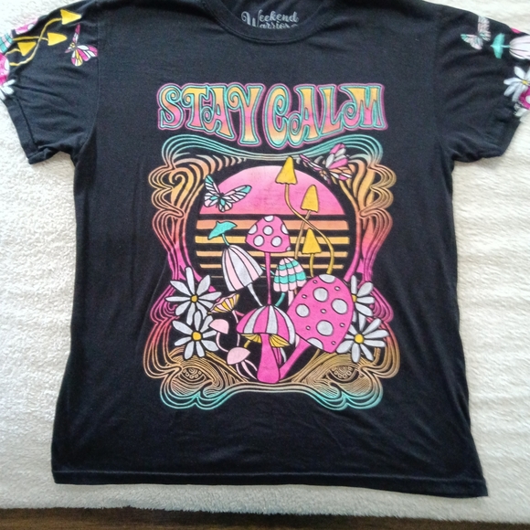 Black Graphic Tee - Picture 3 of 9